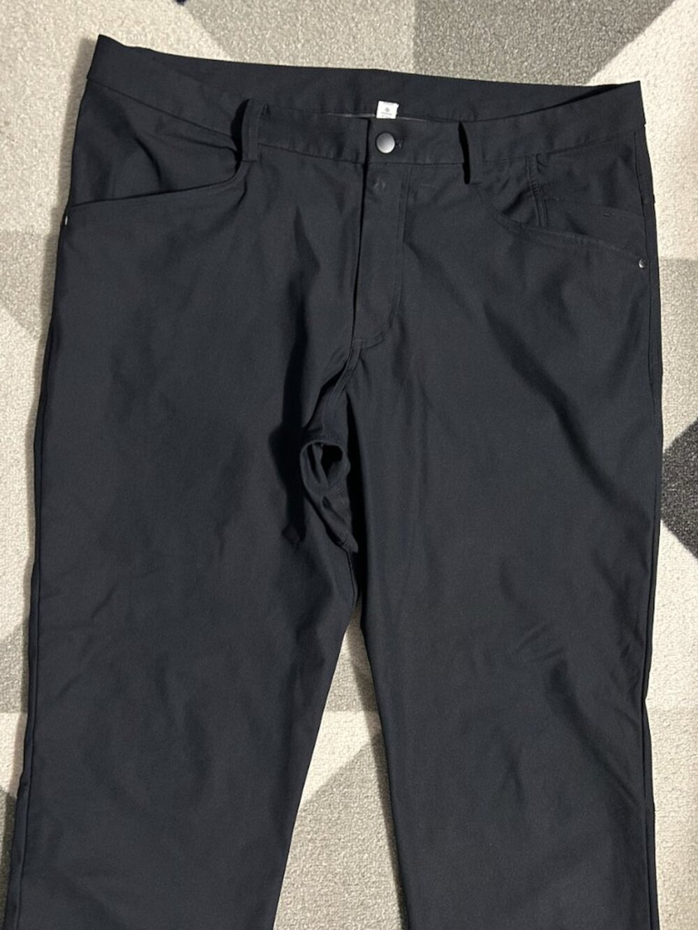 Lululemon Men's Black Performance Golf Casual Pants Size 38 TALL